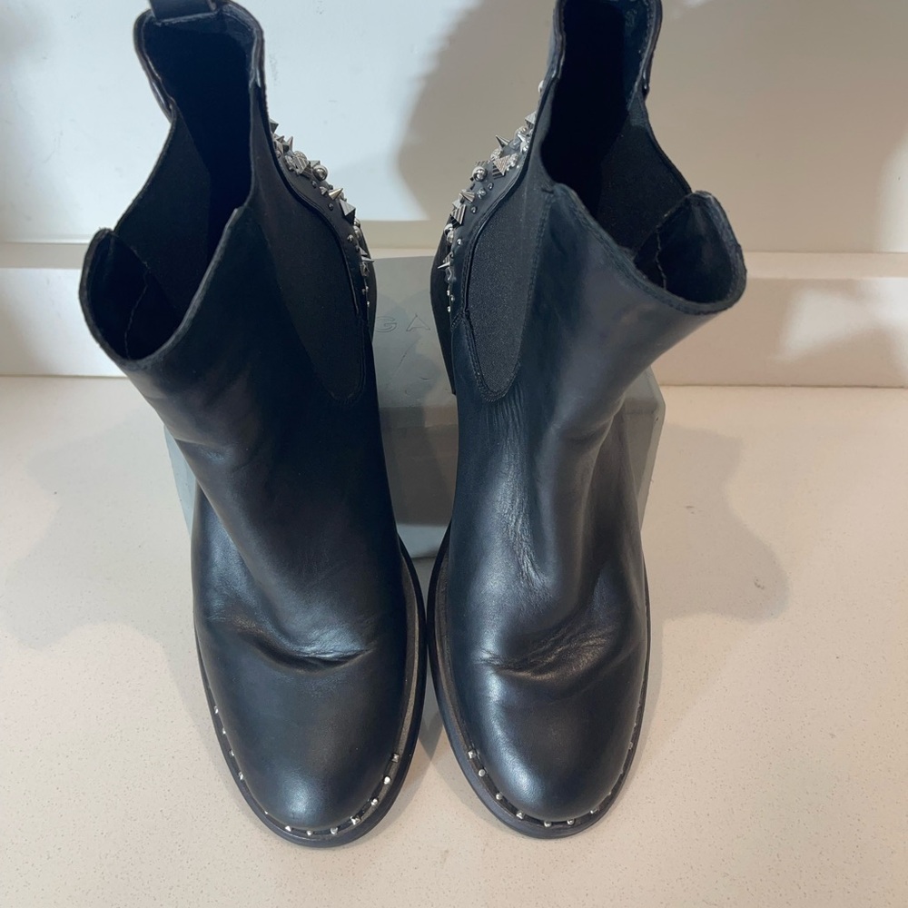 $190 Sam Edelman silver Studded Chelsea Boots Dover Moto Black leather sz 8 - Picture 7 of 15